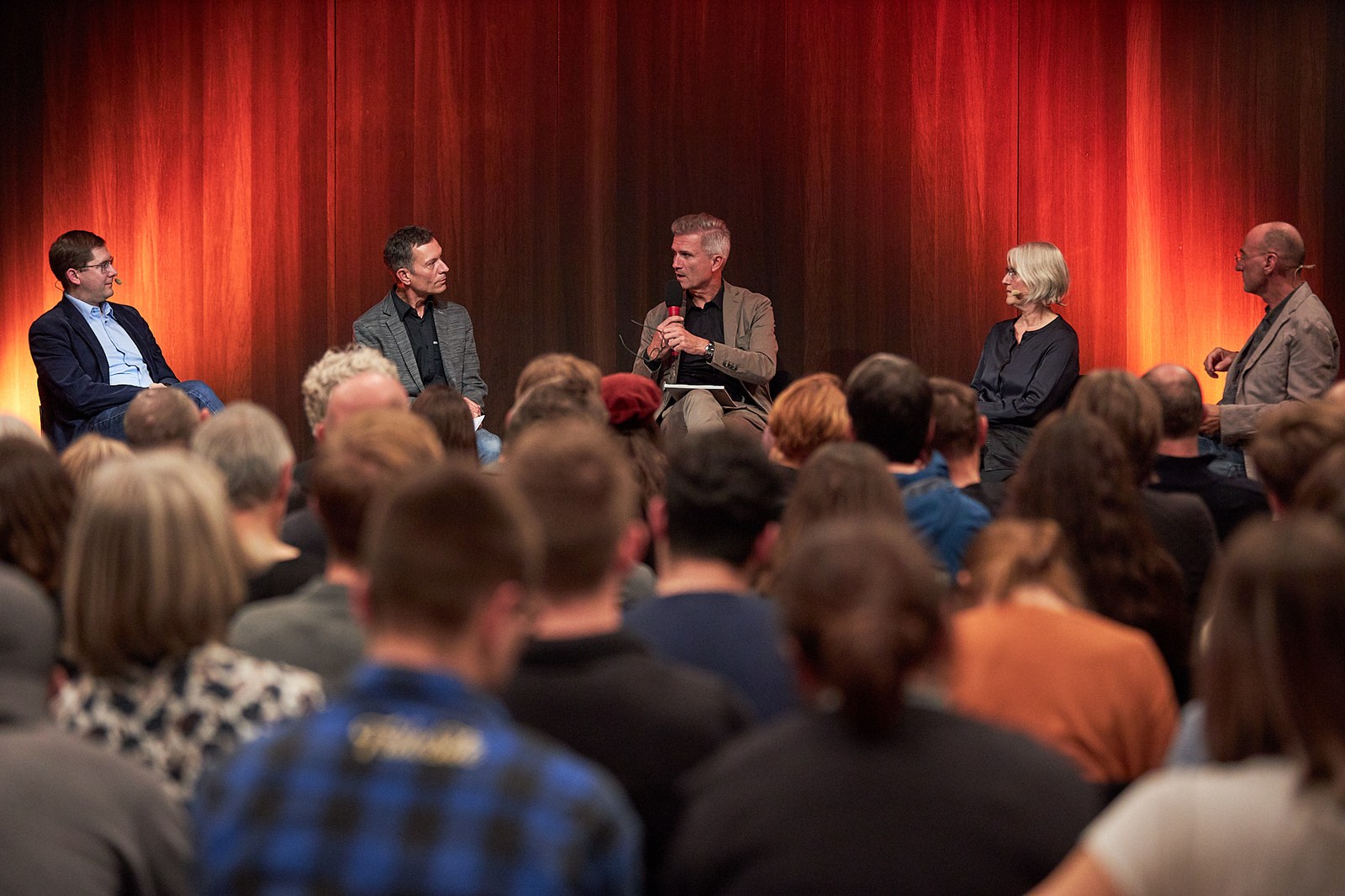 Gäste der Energie Lounge 2019: Marina Hämmerle, Simon Tschannett, Gabor Mödlagl, Günther Willi. Bild: Darko Todorovic.