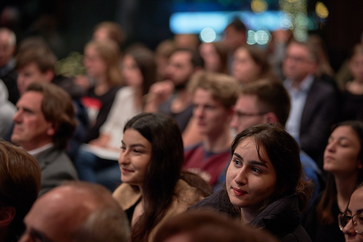 Volles Haus im Vorarlberg Museum auch am dritten Abend der Energie Lounge 2019. Bild Darko Todorovic